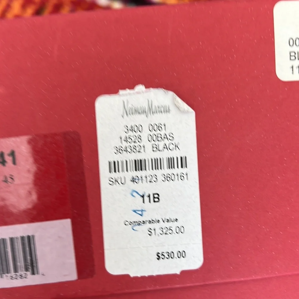 Pointy covered buckle bootie by Roger Vivier of Paris. Worn once. - Picture 5 of 12